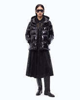 Steppjacke aus Crystal-Nylon mit Kapuze - Schwarz | Pinko
