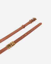 Cintura sottile 2cm in suede con anellini logati - | Pinko