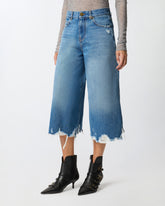 Jeans bermuda lungo con orlo distressed - | Pinko