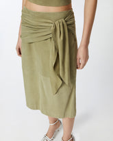 Gonna al ginocchio in suede con nodo - | Pinko