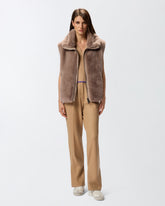 Gilet effetto pelliccia con zip - | Pinko