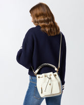 Borsa a mano piccola Cargo Bucket Bag in pelle con intreccio - | Pinko