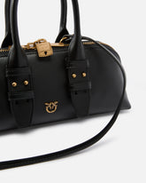 Mała skórzana torebka do ręki bowling Escape Bag - | Pinko