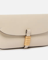 Μεσαία δερμάτινη τσάντα ώμου Saddle Flat - | Pinko