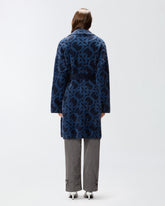 Cappotto effetto pelliccia con cintura e logo all over - | Pinko