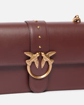Średnia skórzana torebka do ręki Love Bag One - Burgund | Pinko