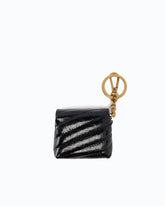 Funda para AirPods Love Bag Puff de piel brillante - Negro | Pinko