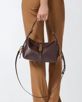 Mała skórzana torebka na ramię Saddle Bag - | Pinko