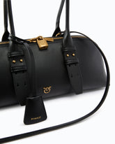 Borsa grande a spalla Escape Bag Horizontal in pelle - Nero | Pinko