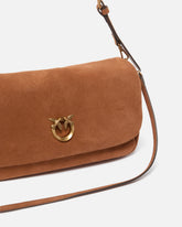 Mittlere Umhängetasche Love Bag Click Soft Horizontal Handle aus Veloursleder - | Pinko