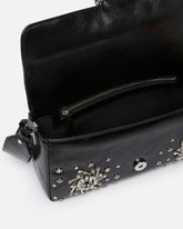 Średnia torba na ramię Love Bag Slouchy z mikrofibry imitującej skórę - | Pinko