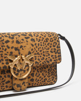 Sac porté épaule moyen Love Bag One Slouchy en daim léopard - | Pinko