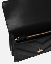 Średnia torebka na ramię Love Bag One ze skóry i skóry nappa w jodełkę z potrójnym łańcuszkiem - | Pinko