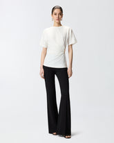 T-shirt con drappeggio e dettaglio dorato - | Pinko