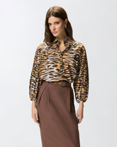 Blusa de algodón y seda con estampado animal - | Pinko