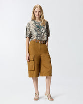 Camiseta corta con estampado de serpiente y Love Birds - | Pinko