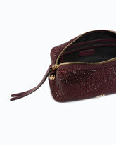 Borsa bauletto a tracolla mini effetto suede full strass - Rosso Scuro | Pinko
