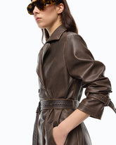 Gabardina efecto vintage con cinturón - Marrón | Pinko