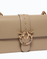 Borsa a tracolla media Love Bag One in pelle con fibbia gioiello - Beige | Pinko