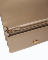 Borsa a tracolla media Love Bag One in pelle con fibbia gioiello - Beige | Pinko