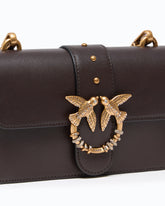 Borsa a tracolla Mini Love Bag One in pelle con fibbia gioiello - Marrone | Pinko