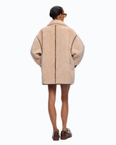 Caban effetto shearling con collo alto - | Pinko