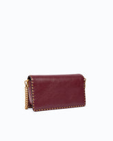 Borsa a tracolla media Love One Slouchy in pelle con borchie - Bordeaux | Pinko