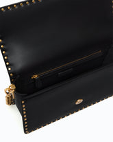 Sac bandoulière moyen Love One Slouchy en cuir avec clous - Noir | Pinko