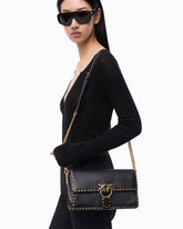 Sac bandoulière moyen Love One Slouchy en cuir avec clous - Noir | Pinko