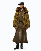 Doudoune en satin technique à motif camouflage - Vert | Pinko
