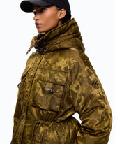 Doudoune en satin technique à motif camouflage - Vert | Pinko
