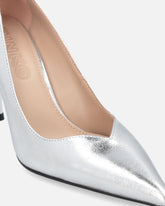 Scarpe laminate a punta in nappa con tacco - | Pinko
