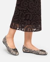 Ballerine con stampa pitone e logo Love Birds - | Pinko