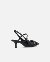 Slingbacki z paskami i biżuteryjnymi aplikacjami - | Pinko