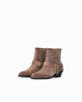 Stivaletti alla caviglia in suede con cinturini e tacco texano - Marrone | Pinko