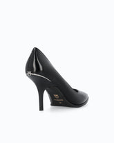 Décolleté in pelle con logo sul tacco - Nero | Pinko