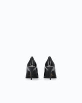 Décolleté in pelle con logo sul tacco - Nero | Pinko