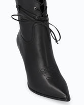 Stivali alti in pelle con lacci e maxi risvolto - Nero | Pinko
