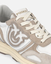 Sneakers aus Veloursleder mit Logo - | Pinko