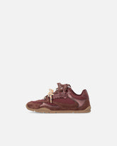 Sneakers mit doppelten Schnürsenkeln und Applikationen - Burgunder | Pinko