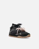 Sneakers con lacci doppi e applicazioni - | Pinko