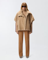 Cappa effetto pelliccia -  | Pinko