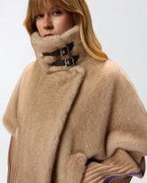 Cappa effetto pelliccia -  | Pinko