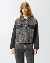 Giubbino trucker in denim con mini borchie -  | Pinko