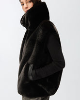 Gilet effetto pelliccia con zip -  | Pinko