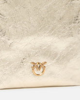 Borsa a mano secchiello piatto pelle laminata con tracollina -  | Pinko