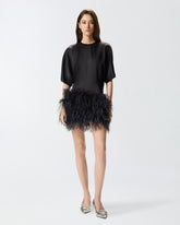 Abito da sera in raso lucido con piume -  | Pinko