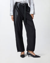 Pantaloni in tela tecnica con dettegli effetto pelle -  | Pinko
