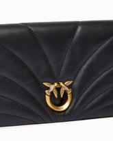 Petite pochette à bandoulière Love Bag Click Horizontal en cuir nappa matelassé - Noir | Pinko
