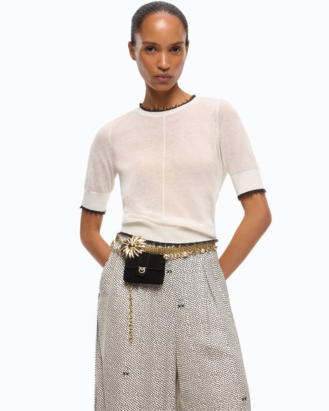 T-shirt a mezze maniche con bordi sfilacciati